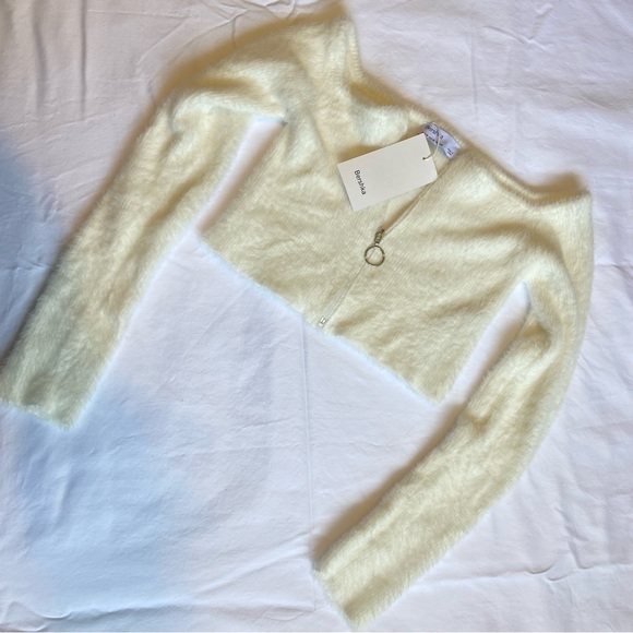 ASOS | Berksha fluffy off-the-shoulder sweater - Picture 5 of 6